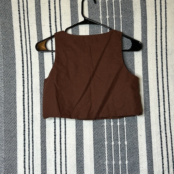 Crescent Crop Tank Top - Picture 4 of 4